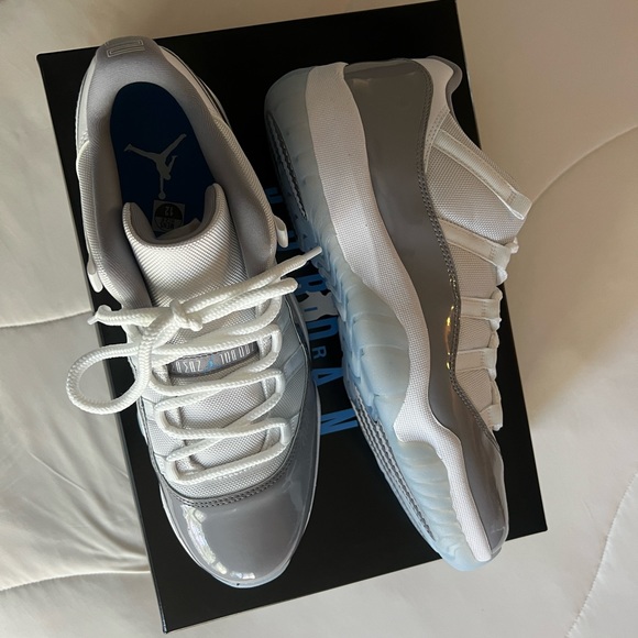 AIR JORDAN 11 LOW
"White Cement" men’s size 12 - Picture 3 of 5